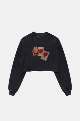 THE NIBBLE ON THE EARS LONG SLEEVE CROP TOP